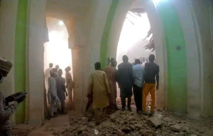 Kaduna mosque collapses, leaves 4 people dead, 7 injured