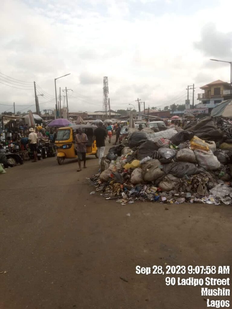 Lagos Government shuts Ladipo market as crackdown on filthy environment continues