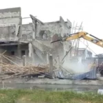 Lagos Government demolishes Illegal Structures in Lekki