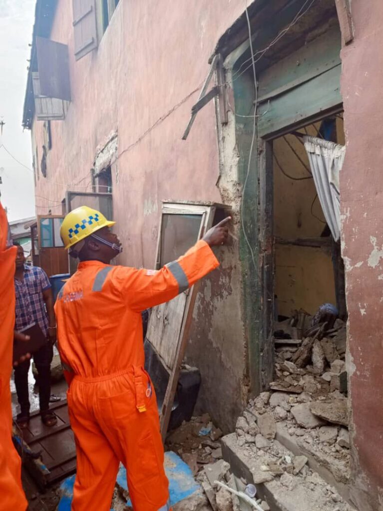 Building Collapse kills Elderly Woman at Oyingbo, Lagos