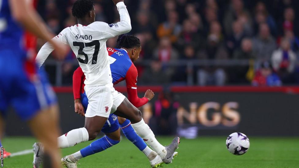 Crystal Palace seals a first league double over Manchester United with a rampant 4-0 win