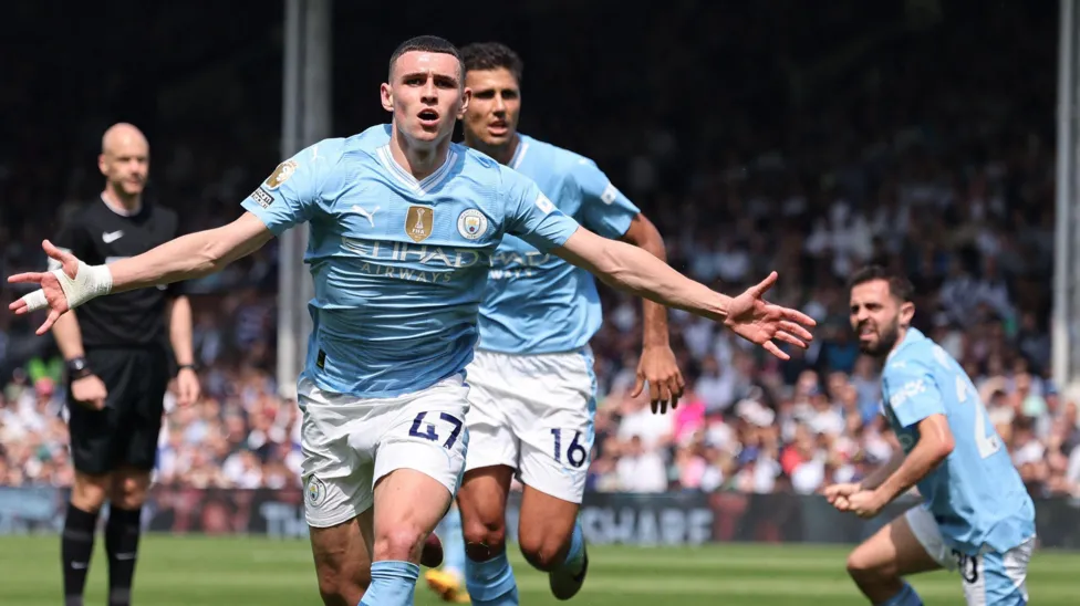 Man City edge closer to title with a 4 nil win over Fulham