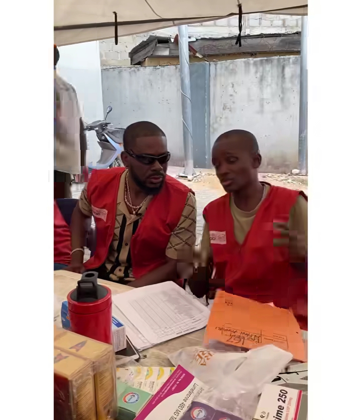 Adekunle Gold visits his sponsored Sickle cell outreach campaign