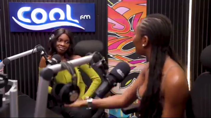 Ayra Starr surprises fan with N2 million during a radio show