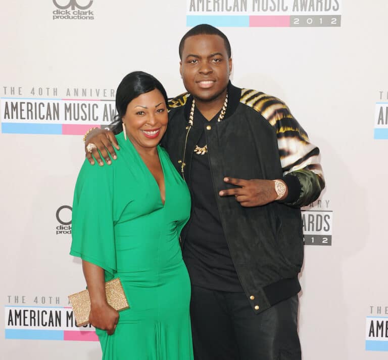 Sean Kingston and his mother has been arrested over alleged fraud