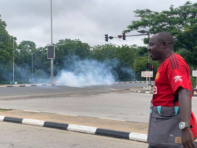 Police fires teargas at protesters around the federal secretariat in Abuja