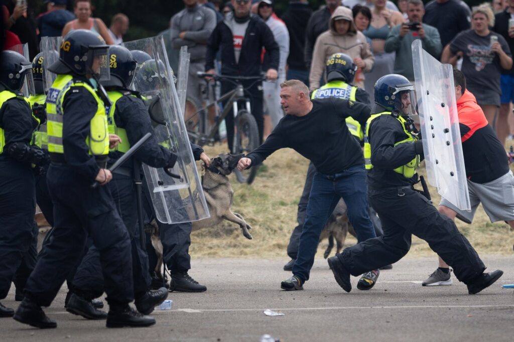 New Rioting Erupts Across UK Cities as Arrests Multiply