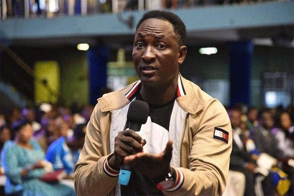 Pastor Jeremiah Fufeyin announce he’s not selling the miracle water after being exposed by VeryDarkMan