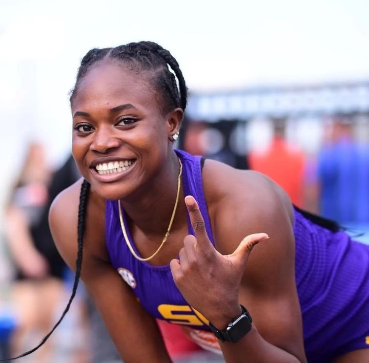 Nigeria’s Favour Ofili Qualifies For Women’s 200metres Semi-Final