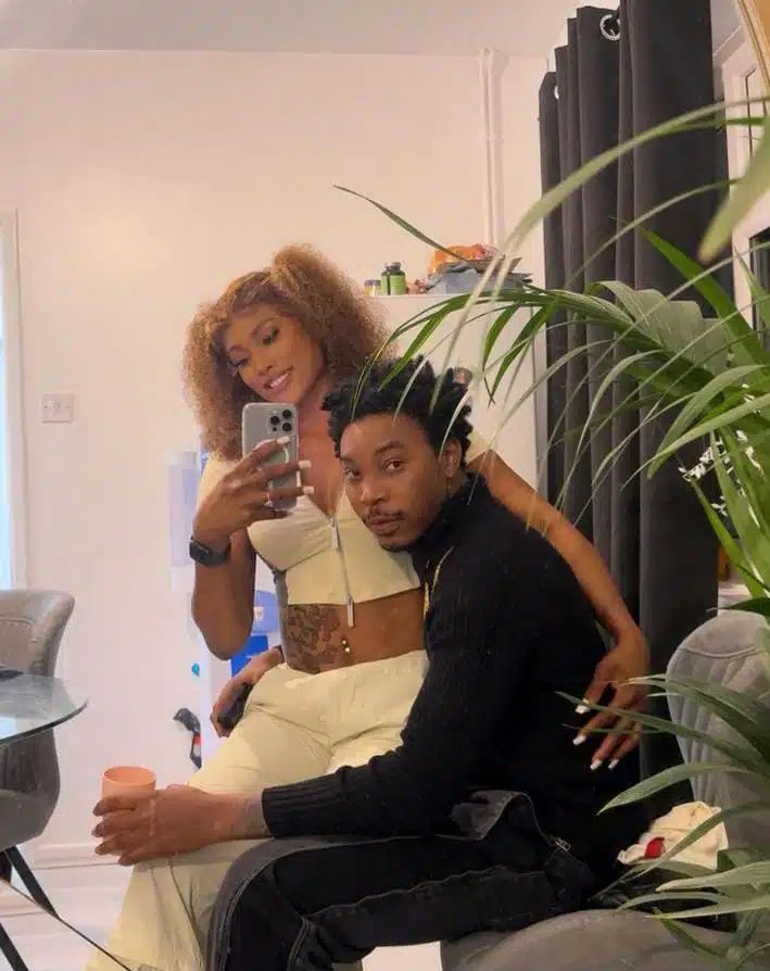 Solidstar celebrates lover’s loyalty of over a decade