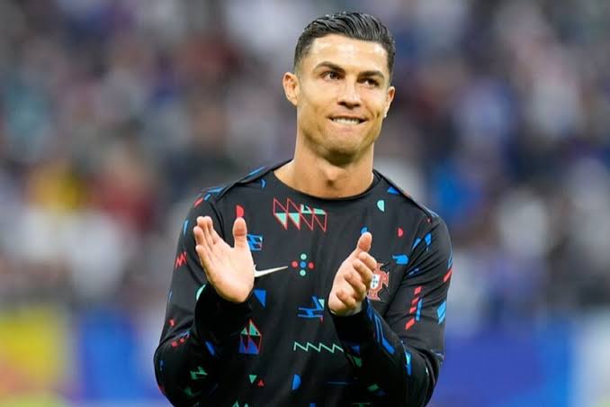 Cristiano Ronaldo Kicks Off YouTube Channel with Record-Breaking Subscribers