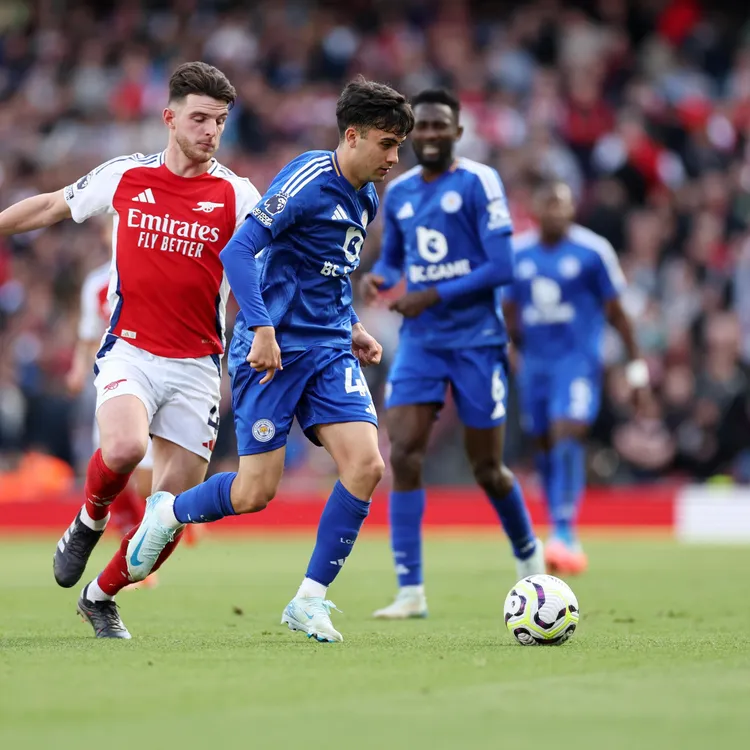 Arsenal Clinch Thrilling 4-2 Win Over Leicester City with Two Late Goals