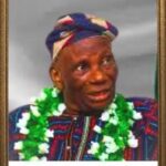 Federal Government Donates N30 Million to Family of Late National Flag Designer Taiwo Akinkunmi